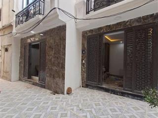 Phố Giảng Võ, Ba Đình. Nhà mới 35m x 5 tầng, giá 6.95 tỷ  