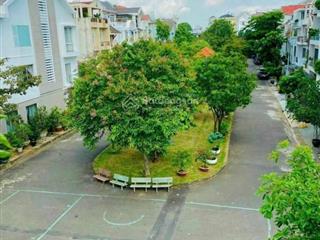 Bán nhà mt đường số b  cá sấu hoa cà, kdc hiệp bình chánh, tđ. s=10x23m. gía 16,5 tỷ cc