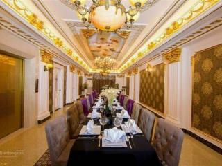 Bán nhà hàng tiệc cưới 15000m2 mt 3/2, quận 10. hđt 1,5tỷ/tháng. giá 348 tỷ
