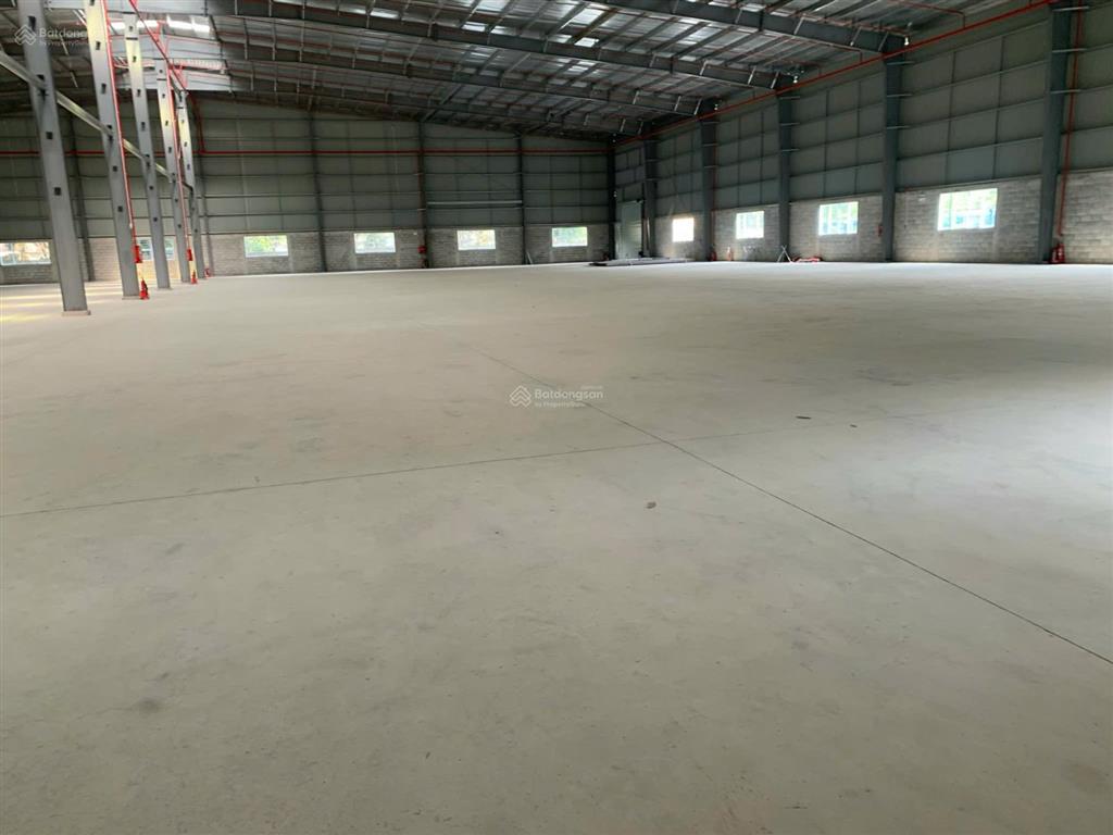 Kho xưởng 2.500m2 khu công nghiệp cần giuộc. tiếp nhận đa ngành nghề