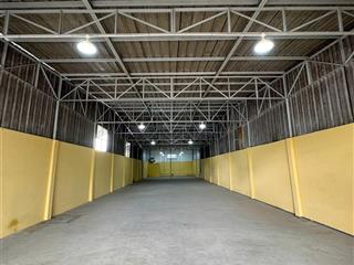Cho thuê kho xưởng 450m2 tân nhựt, bình chánh. mặt tiền đường, vị trí đẹp