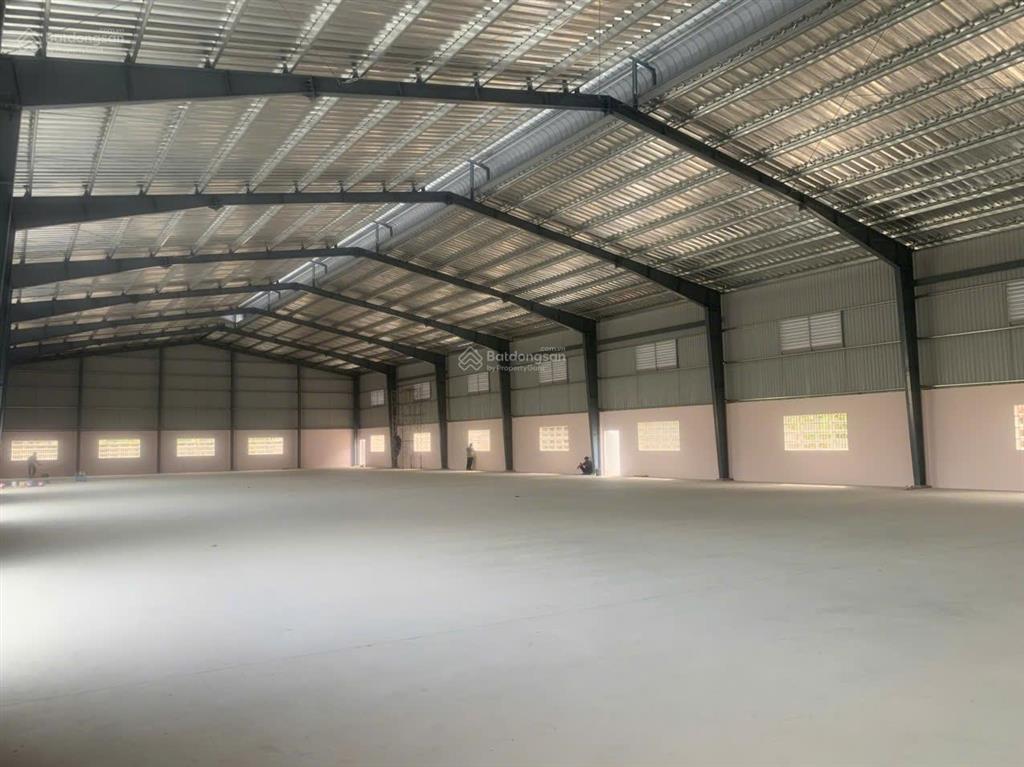 Cho thuê cụm kho xưởng 1.650m2. kho đạt chuẩn kcn