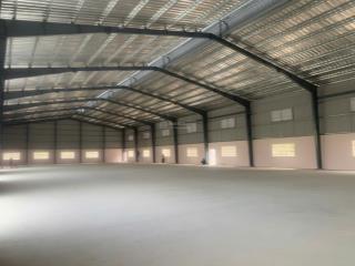 Cho thuê cụm kho xưởng 1.650m2. kho đạt chuẩn kcn