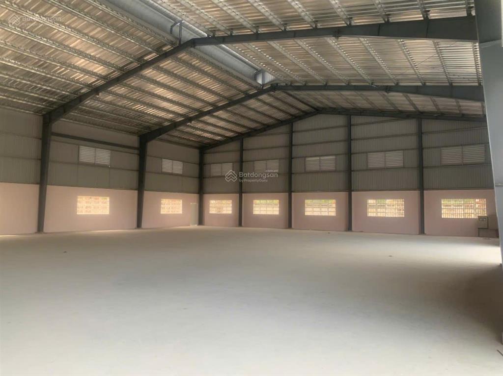 Cho thuê cụm kho xưởng 1.650m2. kho đạt chuẩn kcn