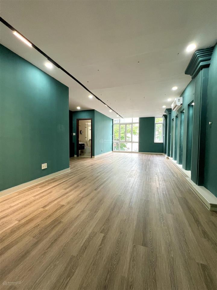 Cho thuê nhà phố 12 hưng phước 4, ngang 6m, 1 trệt lửng 3 lầu, có thang máy, 61tr/th