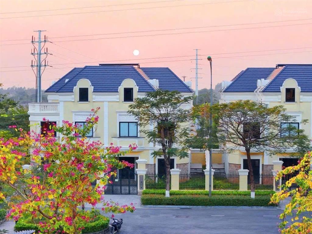 Biệt thự châu âu an lạc green symphonydt 133m2. mt 7,4m. vốn chỉ 11,8 tỷ (35%),vay ko gốc lãi 24t