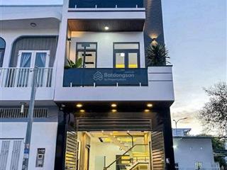 Chú tư cần bán gấp nhà 2 tầng gần lã xuân oai, 56m2 để đi mỹ giá 4,x tỷ