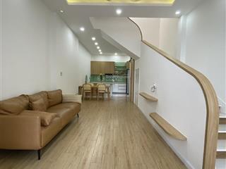Bán nhà 3 tầng, có sổ hồng riêng khu tđc vcn phước hải  nha trang giá 5.35 tỷ vị trí cực đẹp