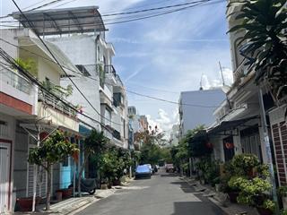 Bán nhà 65 m2, đường nhựa 10m, hướng đông bắc gần chợ, trường, bệnh viện, giá 5.68 tỷ phước long nt