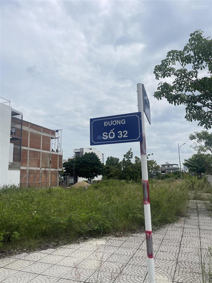 Bán lô góc hai mặt tiền mỹ gia gói 4 (137,5 m2) đường 18m giá 61tr/m2 (8,38 tỷ) nam nha trang!