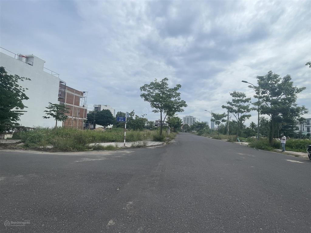 Bán lô góc hai mặt tiền mỹ gia gói 4 (137,5 m2) đường 18m giá 61tr/m2 (8,38 tỷ) nam nha trang!