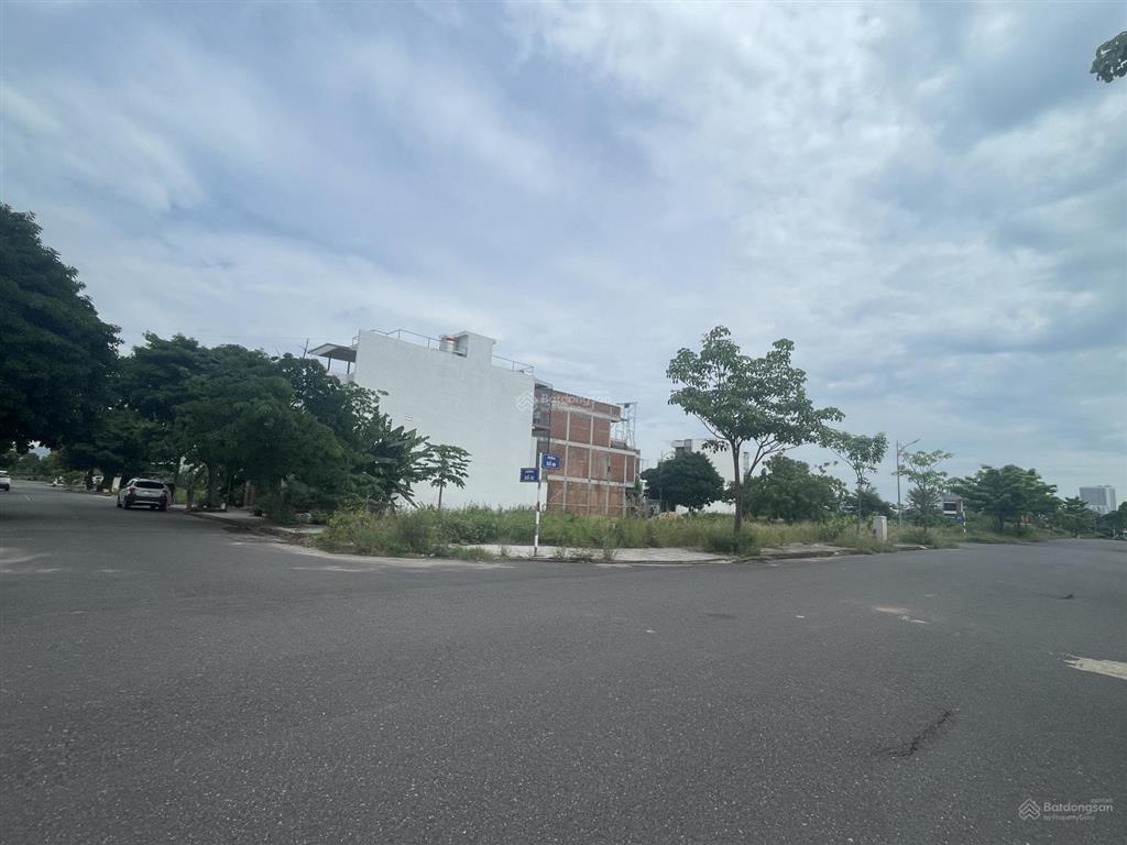 Bán lô góc hai mặt tiền mỹ gia gói 4 (137,5 m2) đường 18m giá 61tr/m2 (8,38 tỷ) nam nha trang!