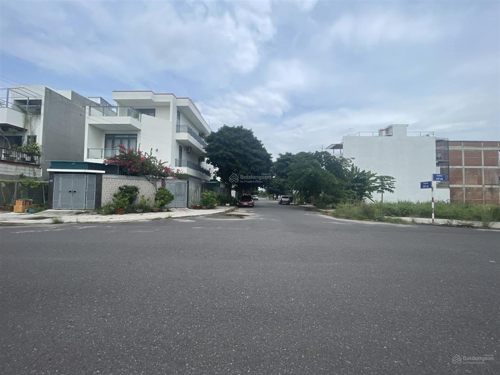 Bán lô góc hai mặt tiền mỹ gia gói 4 (137,5 m2) đường 18m giá 61tr/m2 (8,38 tỷ) nam nha trang!