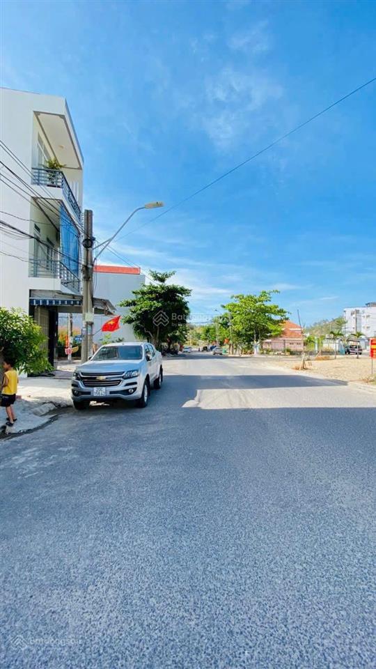 Bán đất đường võ văn dũng 73,2 m2, đường 1 giá 4,9 tỷ gần biển, phường bắc nha trang!