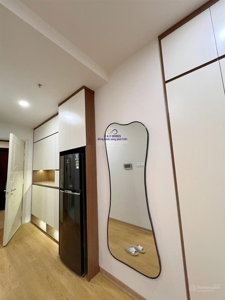 Chính chủ cần bán căn 1 ngủ toà t09 ban công nam thoáng giá chuẩn 5,7 tỷ có thương lượng