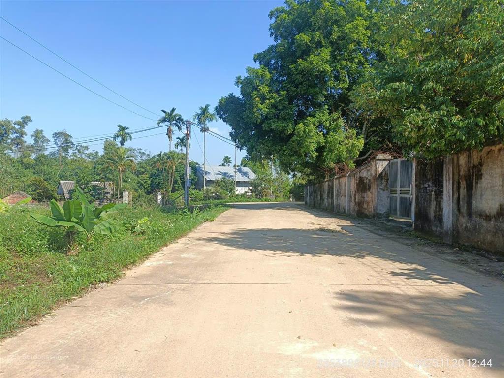 Đất đẹp giá đầu tư tại thôn bài  yên bài  hà nội. dt 350m2 mặt tiền hơn 13m. giá 3, x tỷ