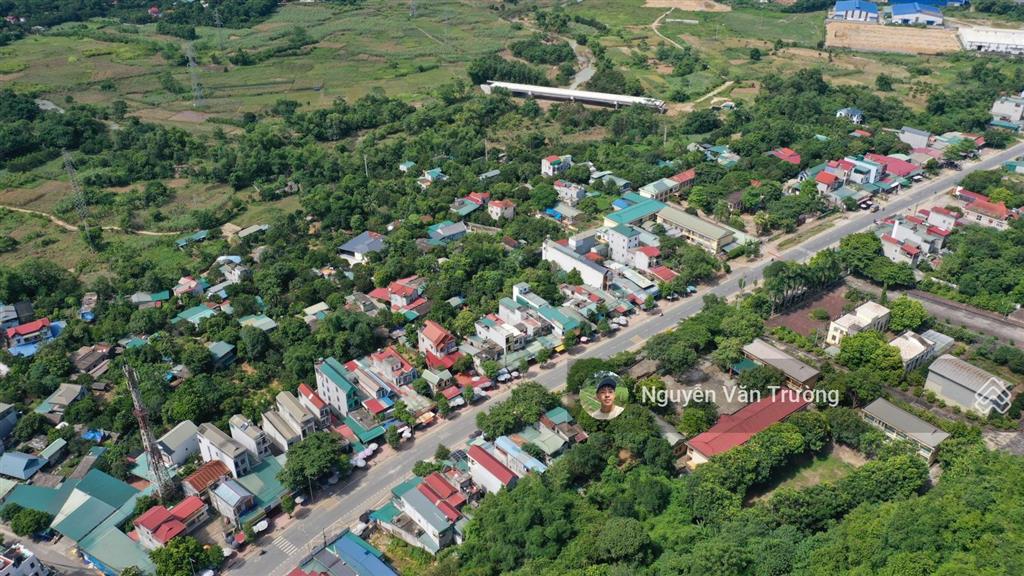 Bán 185m² đất ở trung tâm bãi nai  mông hóa giá 920 triệu, cách kcn mông hóa 1km