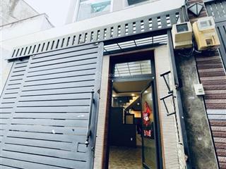 Nhà 3 tầng st trước  sân rộng 3 pn hẻm an ninh gần mt huỳnh tấn phát nam long hoàng quốc việt