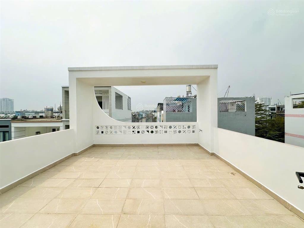 Nhà đẹp 3 tầng/ tặng full ntccsân rộng 4 pn hxh sát bên huỳnh tấn phát nam long trần trọng cung