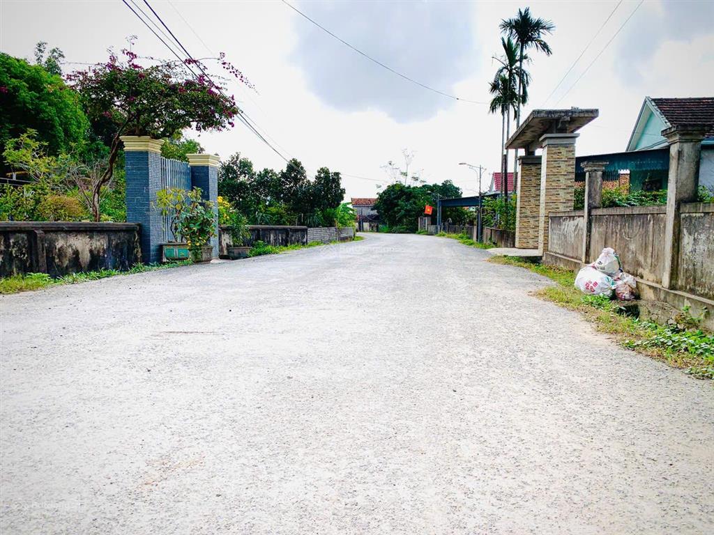 Chủ cần bán gấp, đất đường nhựa mặt tiền 8m, gần khu du lịch mường thanh.