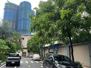 Định công thanh xuân. nhà đẹp thang máy liền kề cực víp. vị trí đẹp ở sướng làm văn phòng cực đẹp