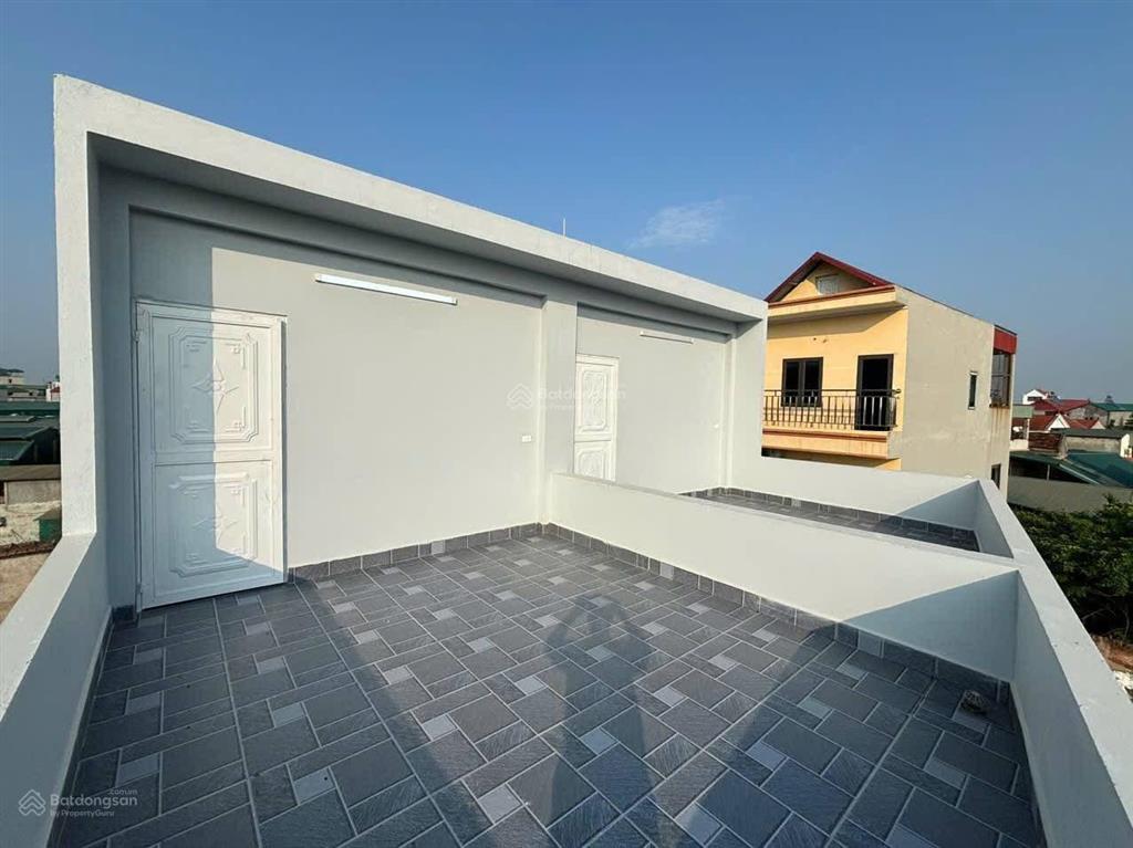 Chính chủ gửi bán nhà thôn chiền đức thượng chỉ biết xách vali đến ở đường ô tô tránh gần đường 32