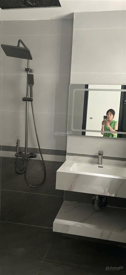 Chính chủ bán nhà 5 tầng số 12d ngõ 213 tân mai, giá 6,9 tỷ  0911 324 ***