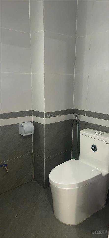 Chính chủ bán nhà 5 tầng số 12d ngõ 213 tân mai, giá 6,9 tỷ  0911 324 ***