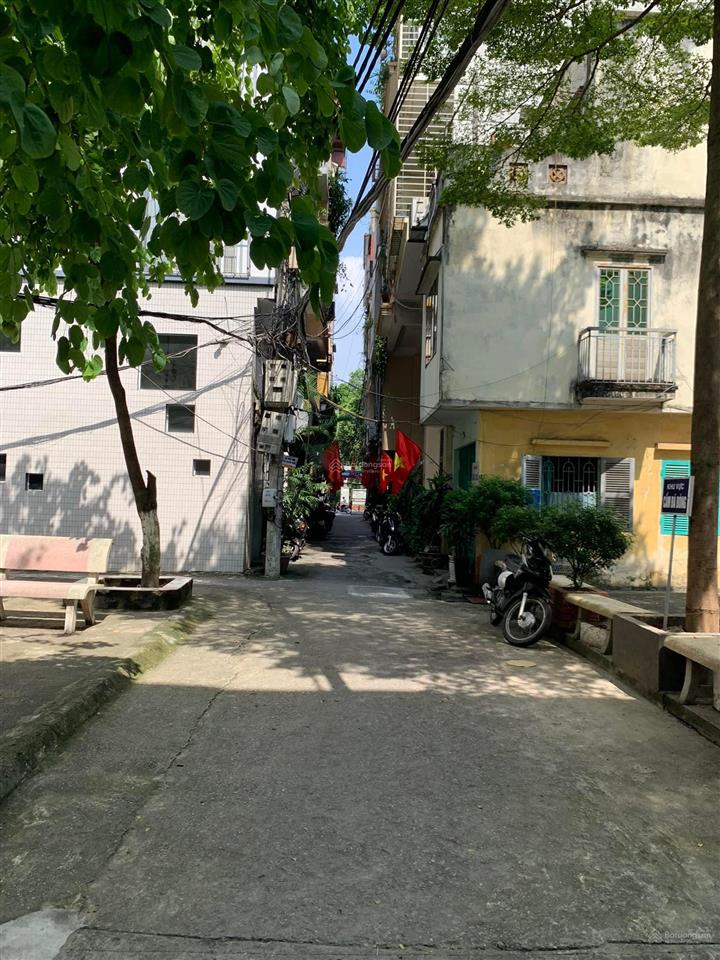 Bán nhà đẹp lạc long quân, cách ô tô tránh 30m, vài bước ra hồ tây, 44m2 chỉ 10 tỷ