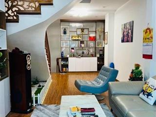 Bán nhà thụy khuê, ngõ thông cách phố 3 bước chân, bãi gửi xe ngay cửa, chỉ 7.x tỷ