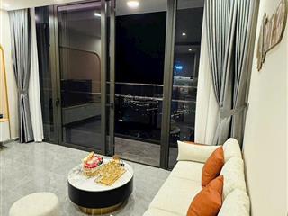 Bán gấp căn 2 ngủ mã 10 view chính biển toà icon40 hạ long diện tích 69m2. full đầy đủ nội thất