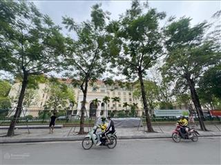 Bán nhà đối diện đại học y, tôn thất tùng, gần phố ngõ nông ba gác tránh chỉ 1 ngoặt là ra phố!