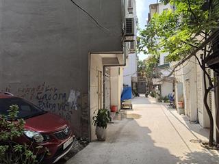 Chính chủ bán đất phân lô, ngõ thông ô tô phố trung văn