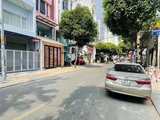 Bán nhà mặt tiền đường 20 dương quảng hàm, 9x20m, cấp 4 tiện xây được hầm 6 lầu, giá 24.5 tỷ tl