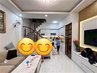 Thụy khuê tây hồ, ngõ 3 gác tránh, thông thoáng, nhà mới ở luôn, chủ tặng full nội thất 36.9m2*5t