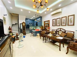 Bán nhà quan hoa  nguyễn khánh toàn, 1 ngoặt ngắn ra phố, trước nhà gần 3m, thoáng sáng, 36.5m2*5t