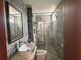 Bán nhà 2 tầng đường 10.5m khu nam hòa xuân, gần đường minh mạng