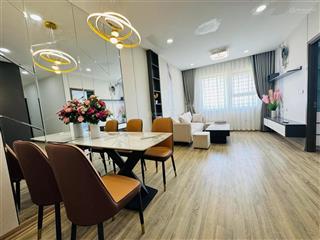 Em bán các căn hộ tại toà flc đại mỗ. giá từ hơn 2 tỷ.  e thảo 0974 671 *** để được tư vấn ạ