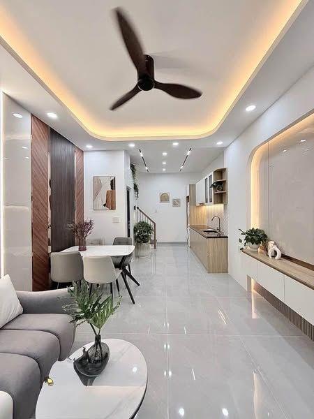 BÁN NHÀ YÊN HÒA – 5Tx51M² MỚI COONG – SÂN RIÊNG – NGÕ Ô TÔ – GIÁ 9.x TỶ