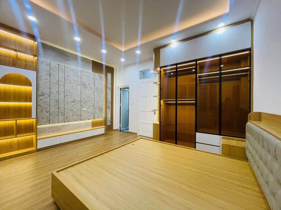 🌟 BÁN NHÀ DƯƠNG QUẢNG HÀM –  6 TẦNG  – THANG MÁY – TRUNG TÂM GẦN Ô TÔ🌟