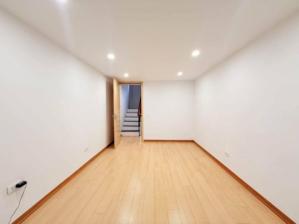 💥 BÁN NHÀ HOA BẰNG ,LÕI CẦU GIẤY – DÂN XÂY KIÊN CỐ – VỀ Ở NGAY.