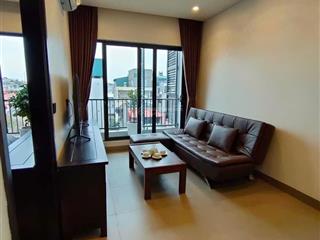 Cho thuê căn hộ ccmn ngọc thuỵ, chân cầu long biên. có ban công thoáng, 2 ngủ giá 10tr/th