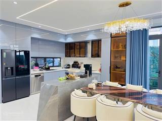 Biệt thự căn góc 2 mặt tiền gói 2 mỹ gia phong cách địa trung hải nổi bật trên trục đường