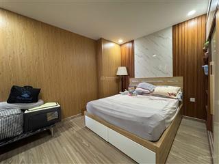 Bán căn hộ d'qua hàng hiếm giá tốt tầng 12  view xéo biển + trực diện sân vận động