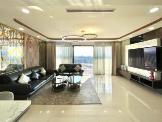Cần bán nhanh căn hộ the view riviera point diện tích 148m2 view pmh xịn xò