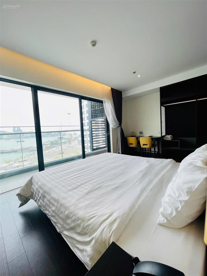 Cần bán gấp stu view biển tầng trung số tứ quý giá tốt nhất thị trường chỉ hơn hơn 2 tỷ