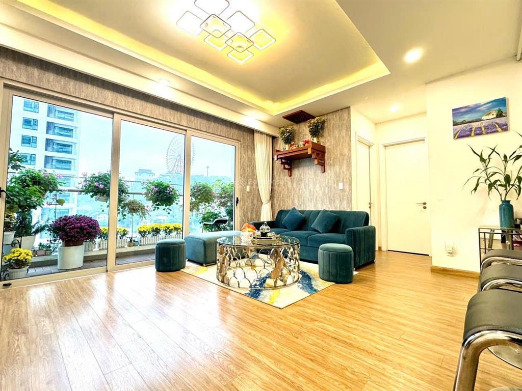 Chính chủ cần bán gấp 3 ngủ sapphire nội thất đẹp chỉ hơn 4 tỷ. vân hành cho thuê, ở đc ngay