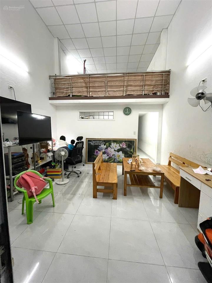 Bán đất tặng nhà gác lửng mt hoà minh 17 gần biển giá ngang đất trống