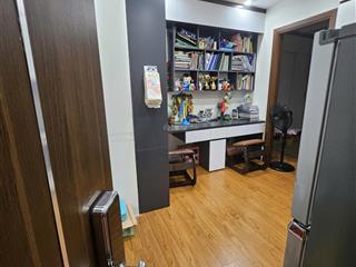 Bán căn hộ ccmn phố lạc long quân  tây hồ  tòa mới đẹp giá hơn 1 tỷ.
