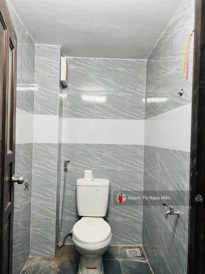 Sập hầm mặt tiền đường lê văn hiến, tặng dẫy trọ dòng tiền 25 tr/th, diện tích khủng